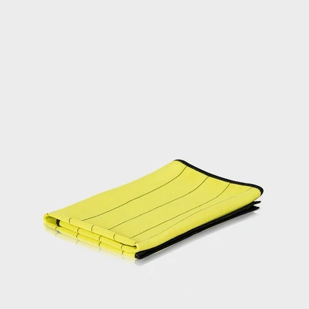 GLOSSIE – Carbon Glass Microfiber